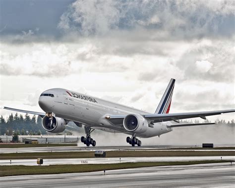 Boeing 777 Wallpapers HD .